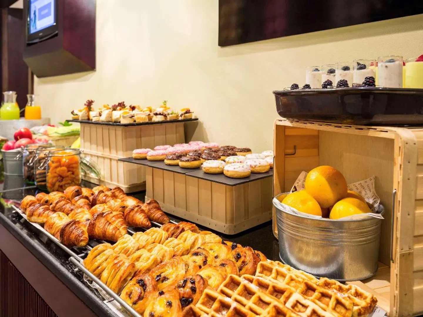 Novotel Deira Creekside Dubai RESTAURANT