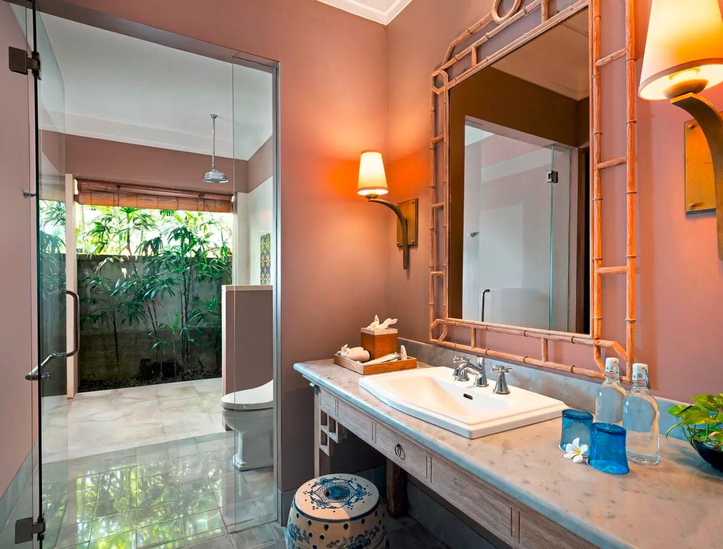 Sudamala Resort Sanur Bali Badezimmer