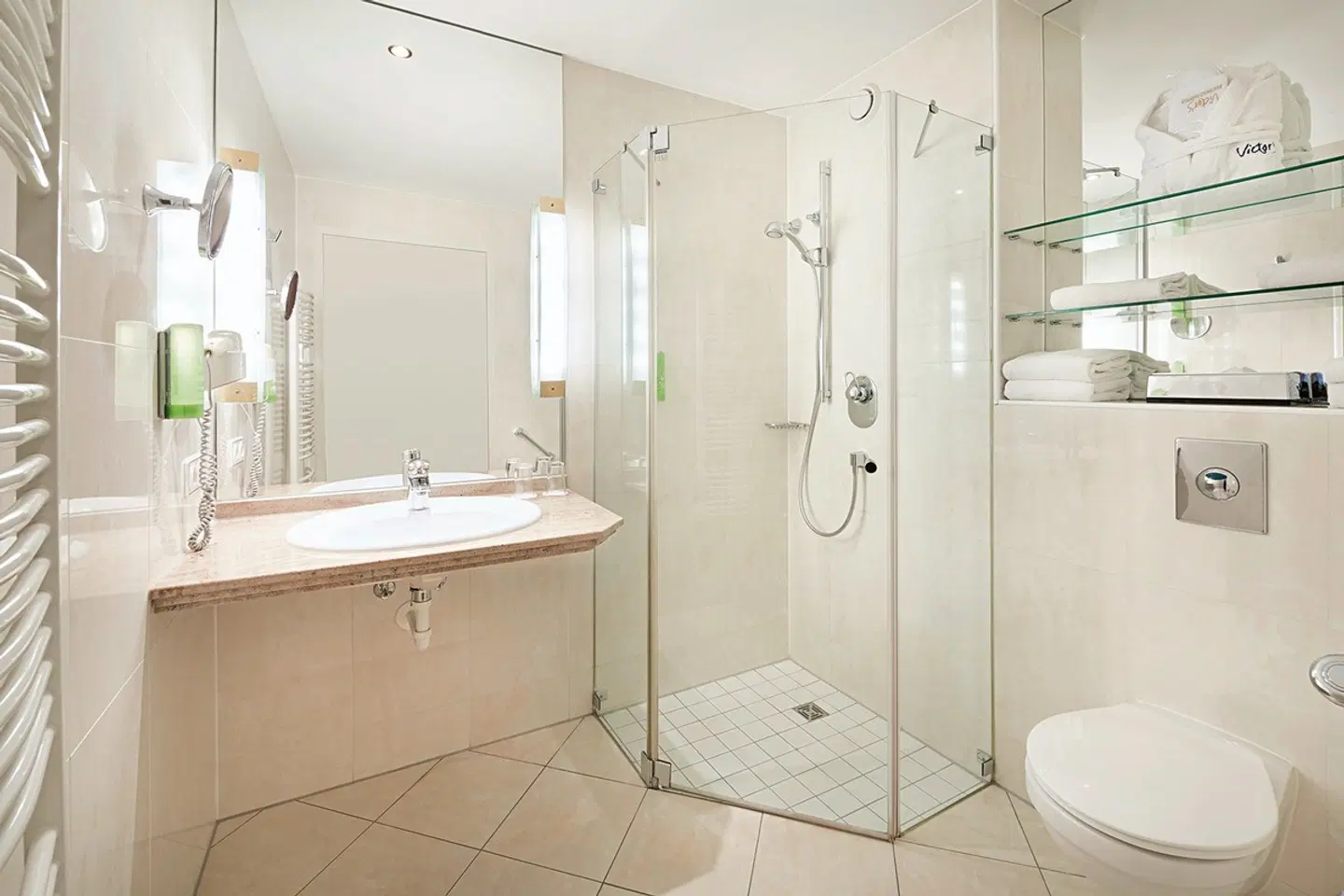 Victor's Residenz-Hotel Berlin Badezimmer