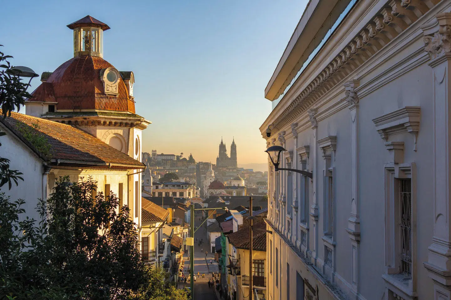 Ecuador & Galapagos EXTERIOR