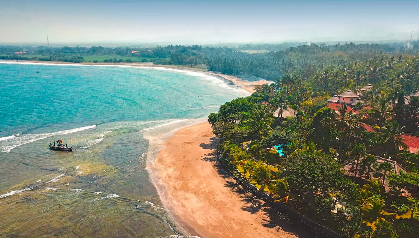 Puri Dajuma Beach Eco-Resort & Spa Strand