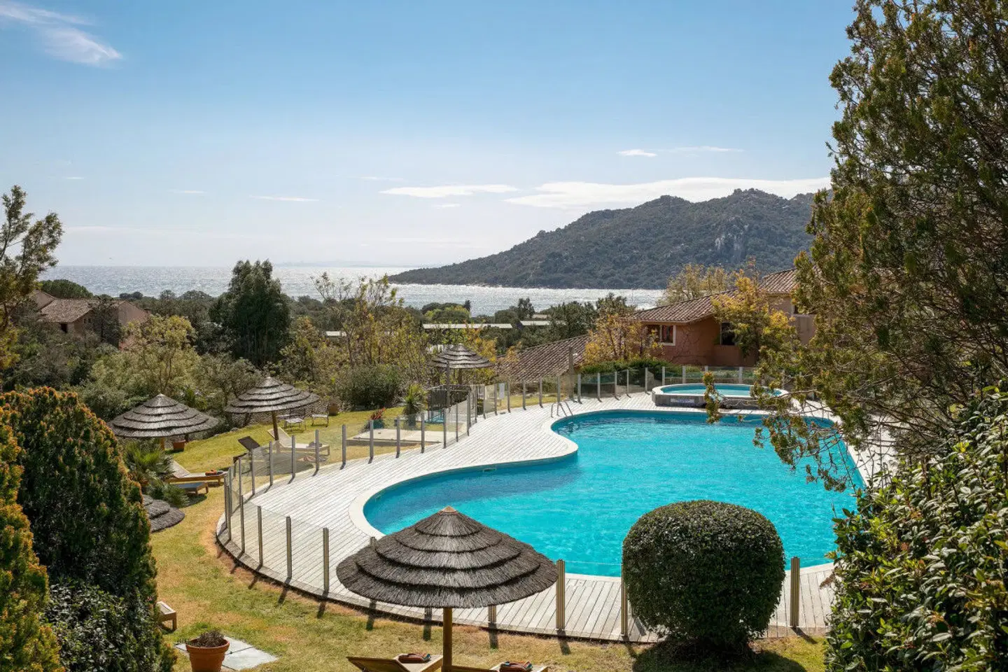 Domaine Santa Giulia Palace OUTDOOR_POOL