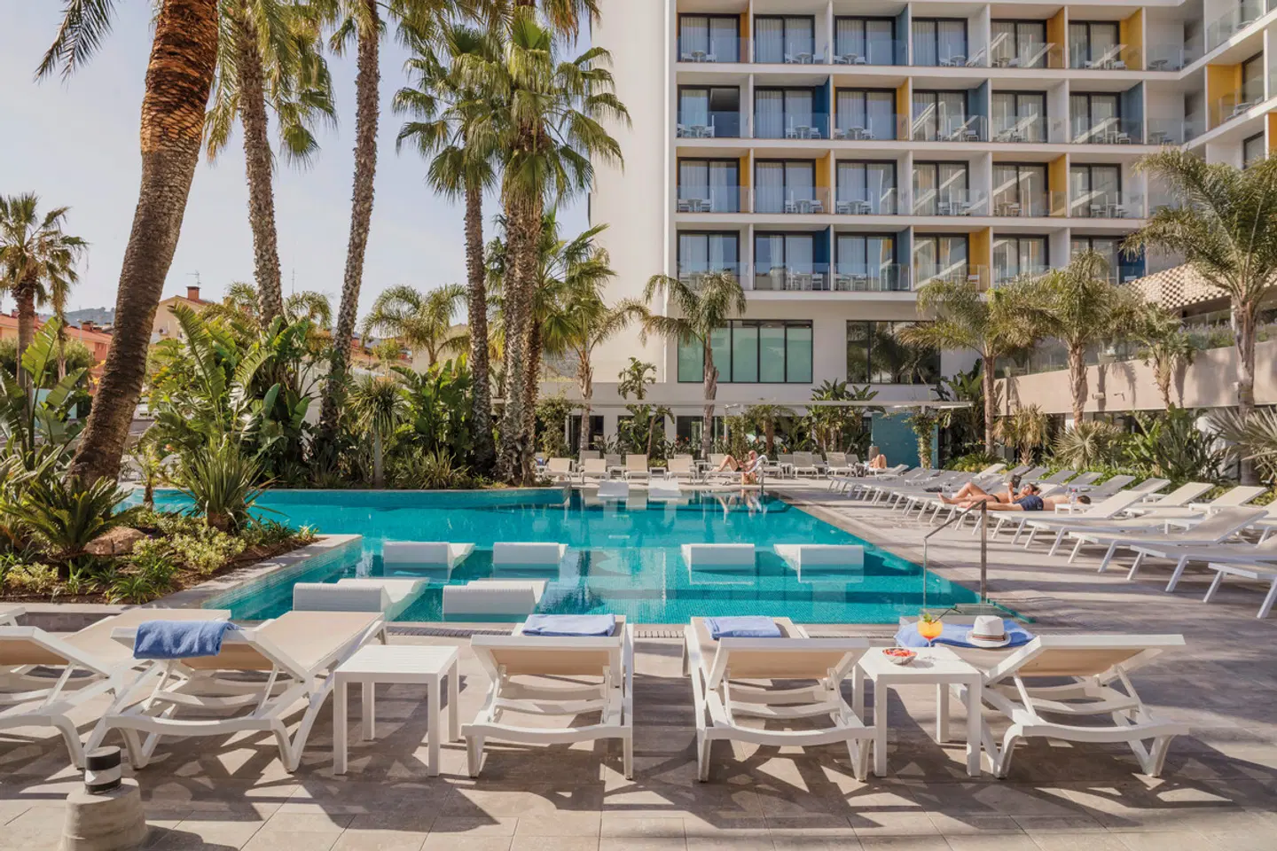 AQUA Hotel Silhouette & Spa OUTDOOR_POOL