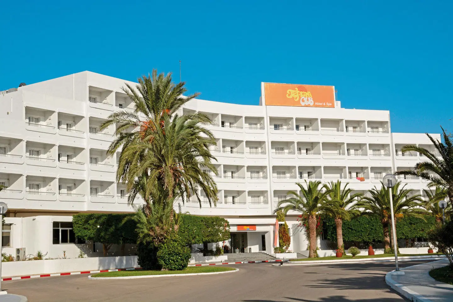 Club Tropicana & Spa EXTERIOR