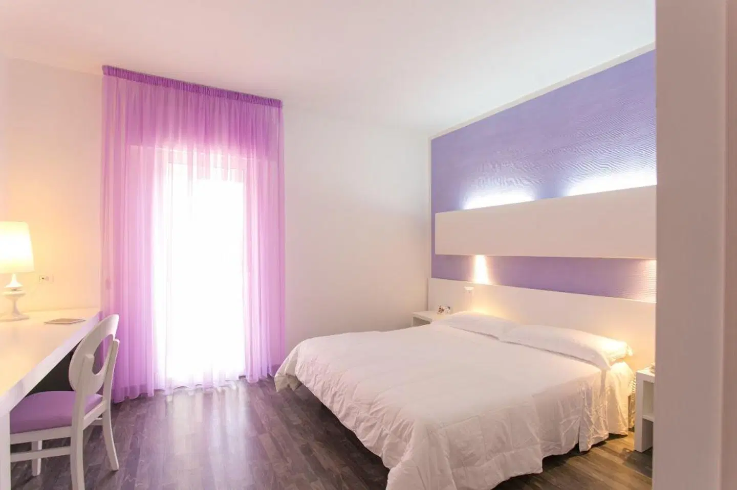 Domingo ROOM_EXAMPLE