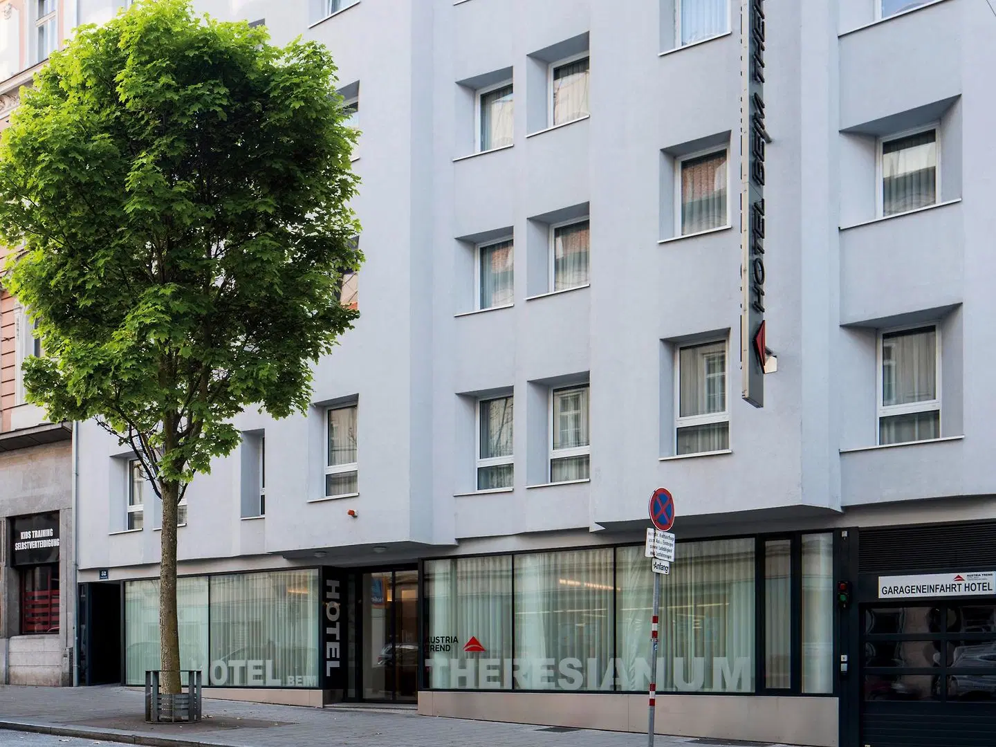 Four Points Flex by Sheraton Vienna Hauptbahnhof EXTERIOR