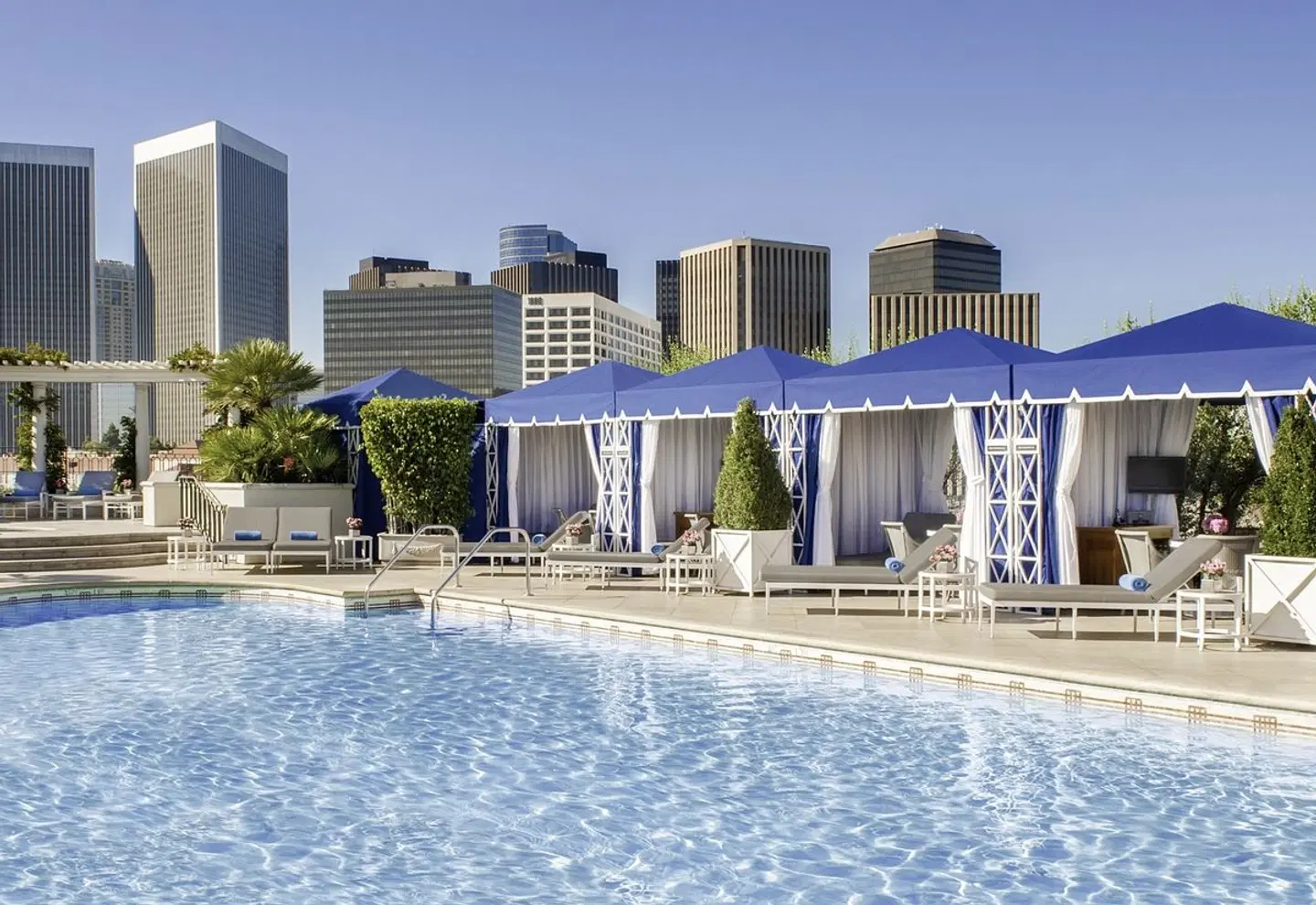 The Peninsula Beverly Hills OUTDOOR_POOL