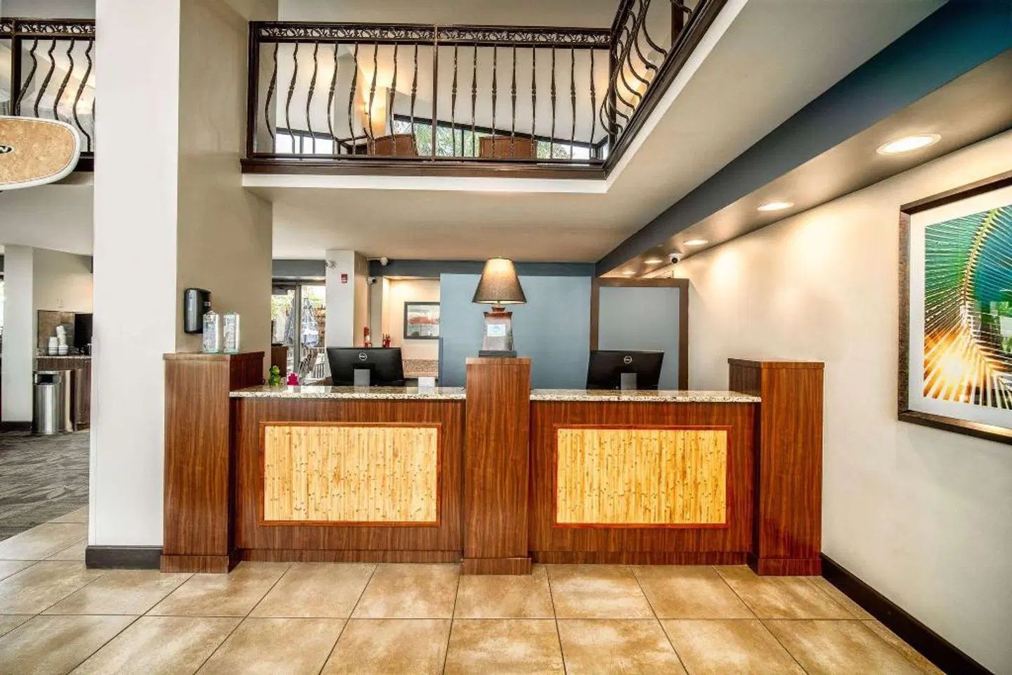 La Quinta Inn & Suites Cocoa Beach Oceanfront LOUNGE_LOBBY