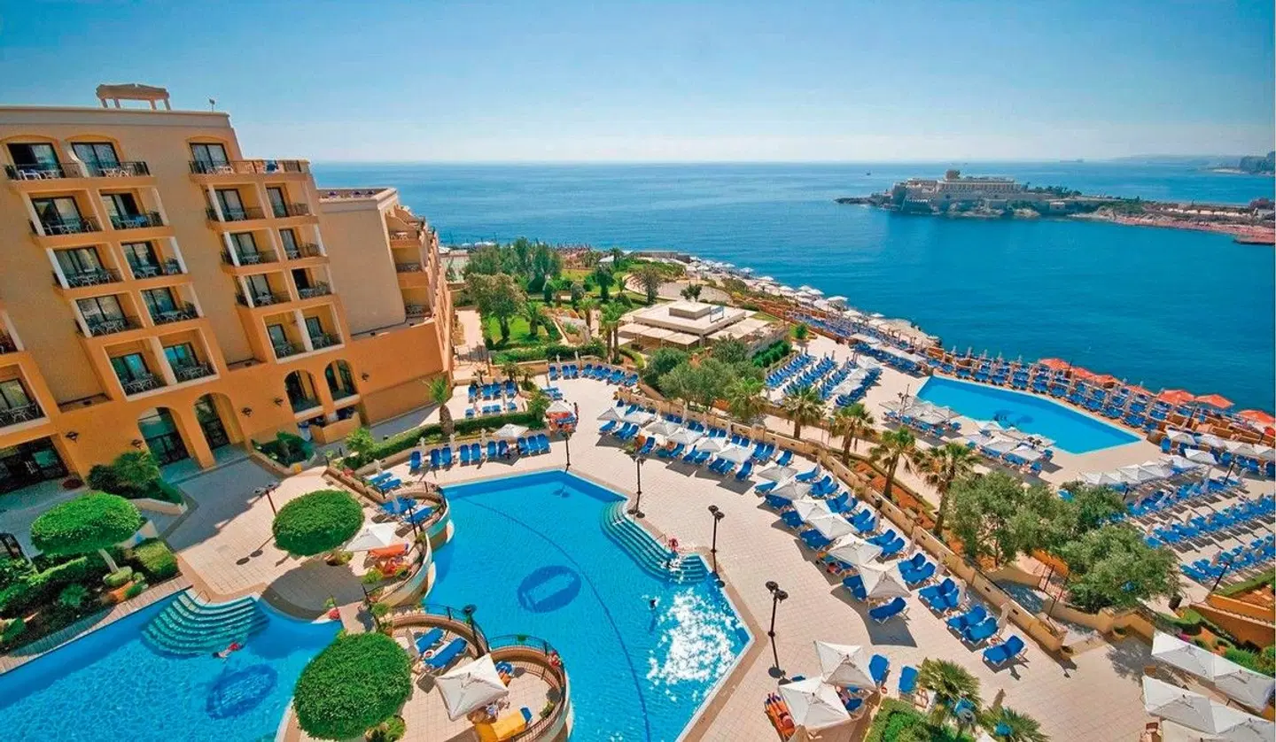 Corinthia St. George's Bay OUTDOOR_POOL
