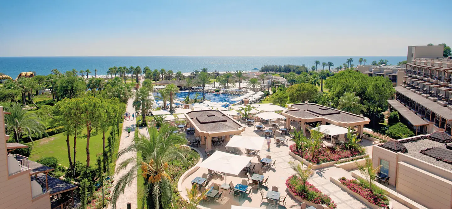 Crystal Tat Beach Pearl Collection EXTERIOR