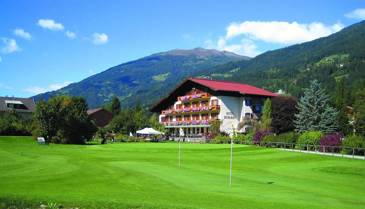 Berghof EXTERIOR