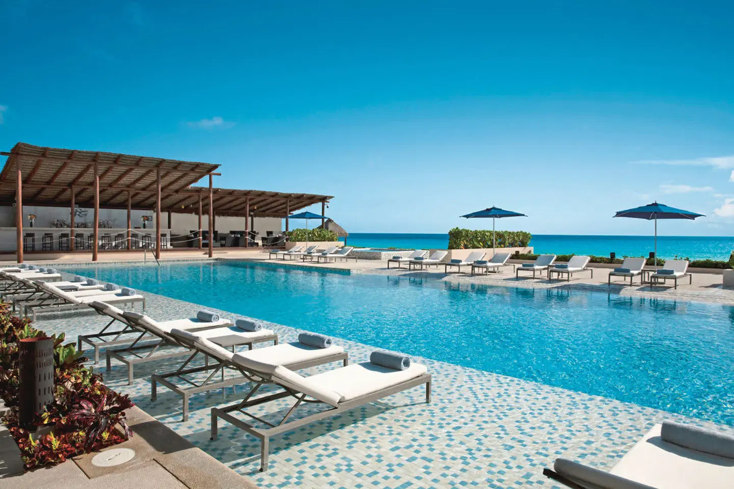 Secrets The Vine Cancun OUTDOOR_POOL