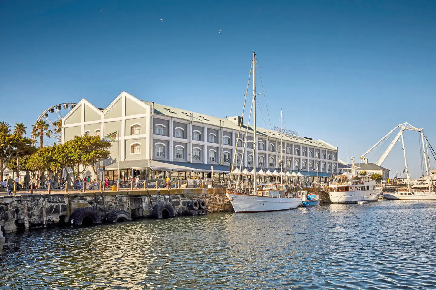 Victoria & Alfred Hotel EXTERIOR