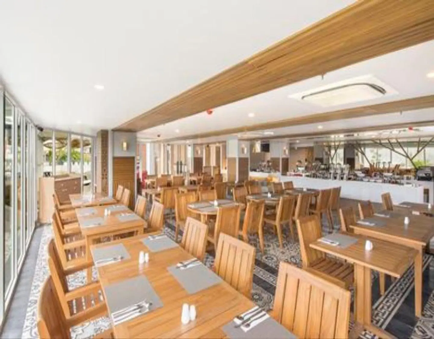 Eastin Ashta Resort Canggu Restaurant