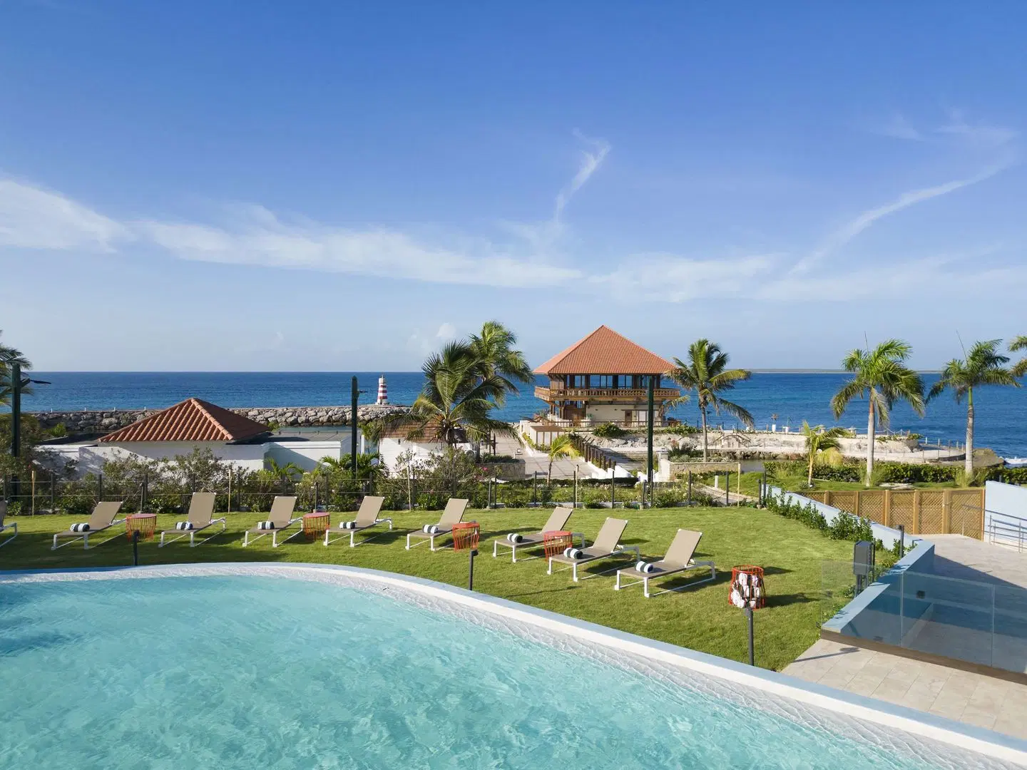 Hilton Garden Inn La Romana OUTDOOR_POOL