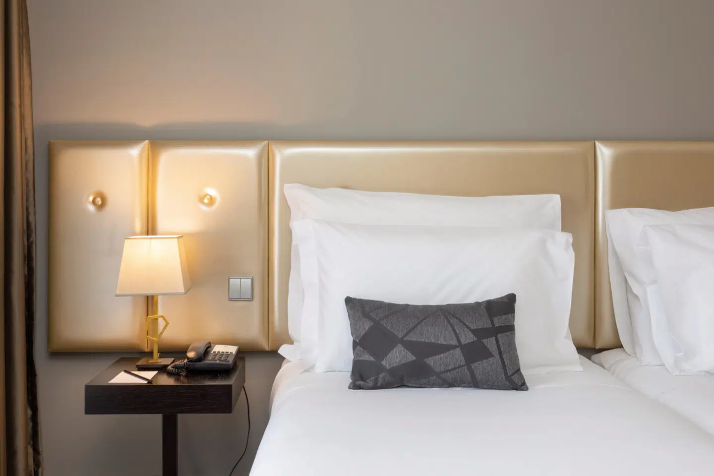 Czar Lisbon Hotel ROOM_EXAMPLE