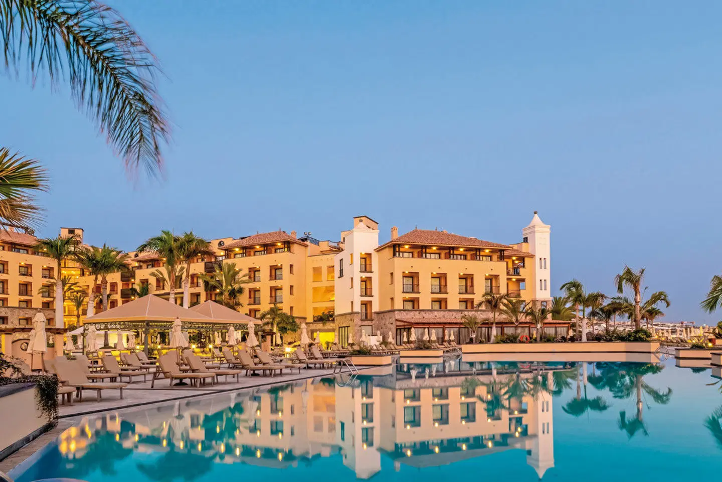 GF Gran Costa Adeje OUTDOOR_POOL