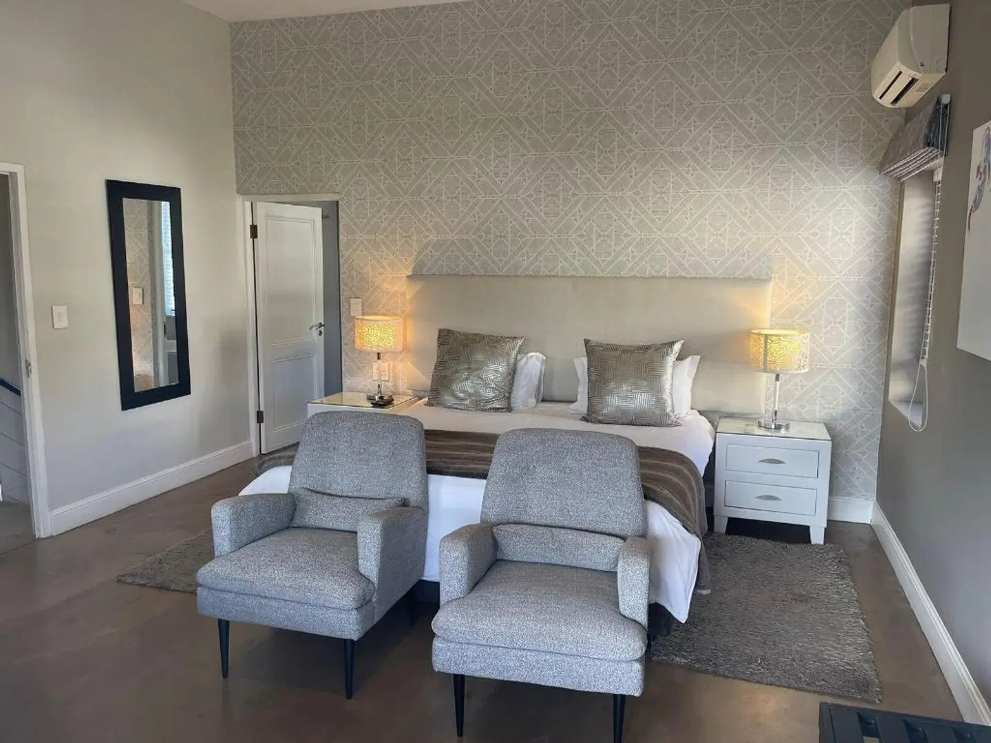 Plumwood Inn ROOM_EXAMPLE