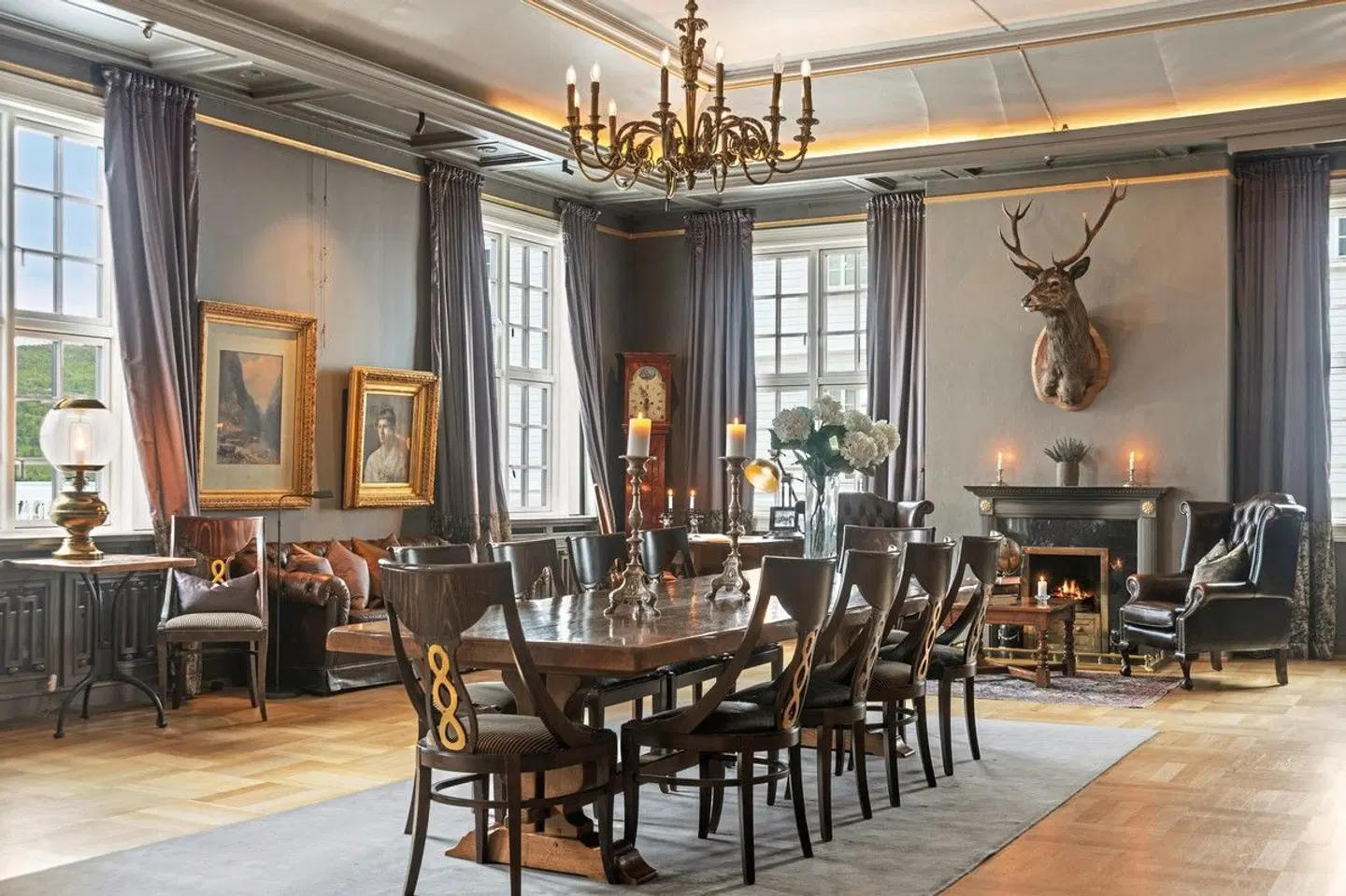 Dr. Holms Hotel Restaurant