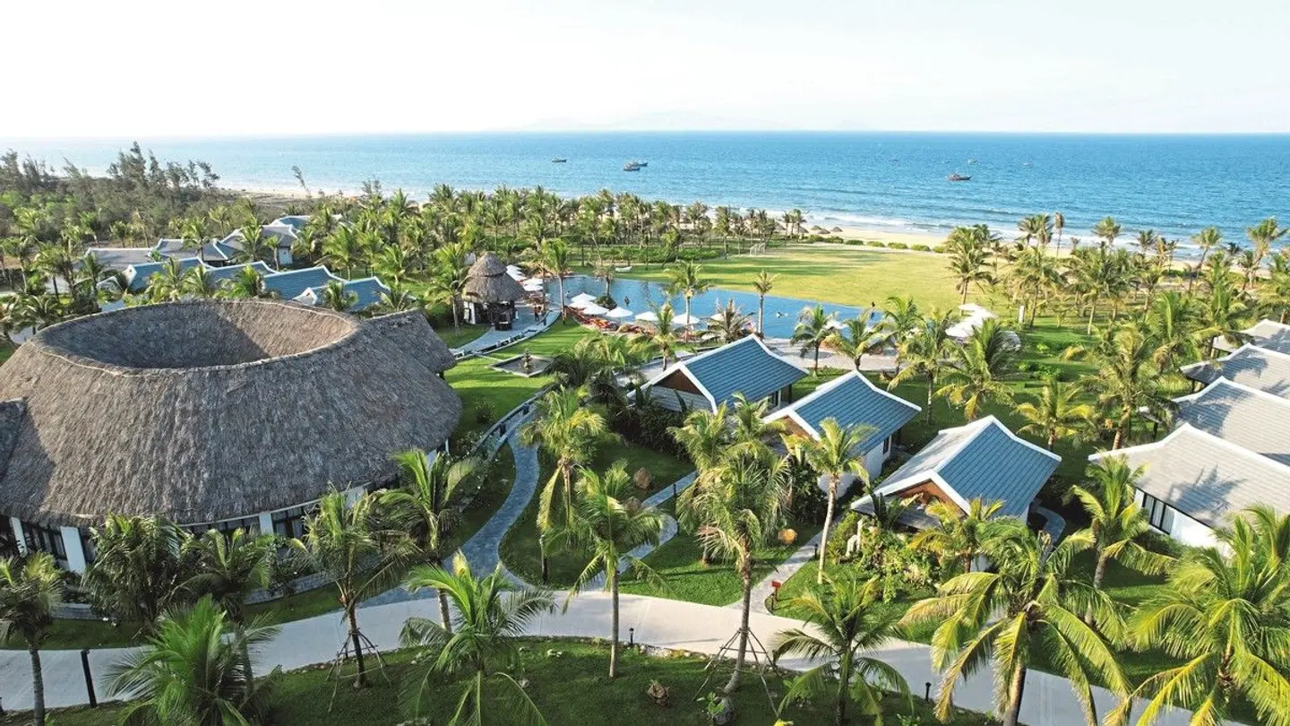 Bliss Hoi An Beach Resort & Wellness Strand