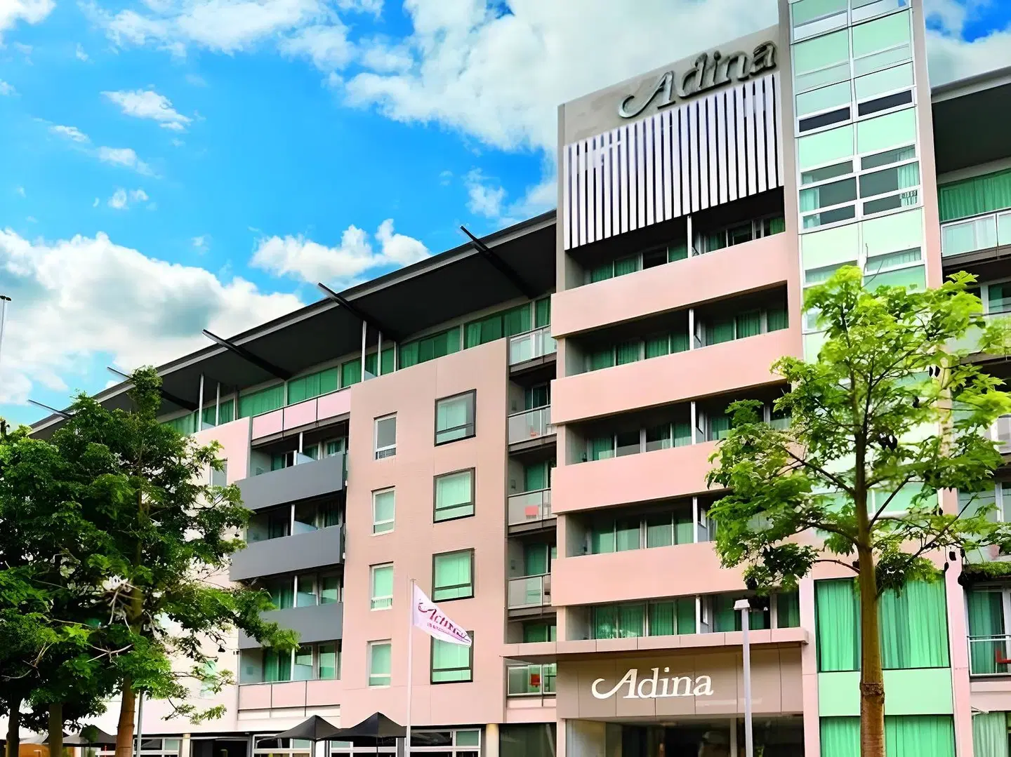 Adina Apartment Hotel Perth EXTERIOR