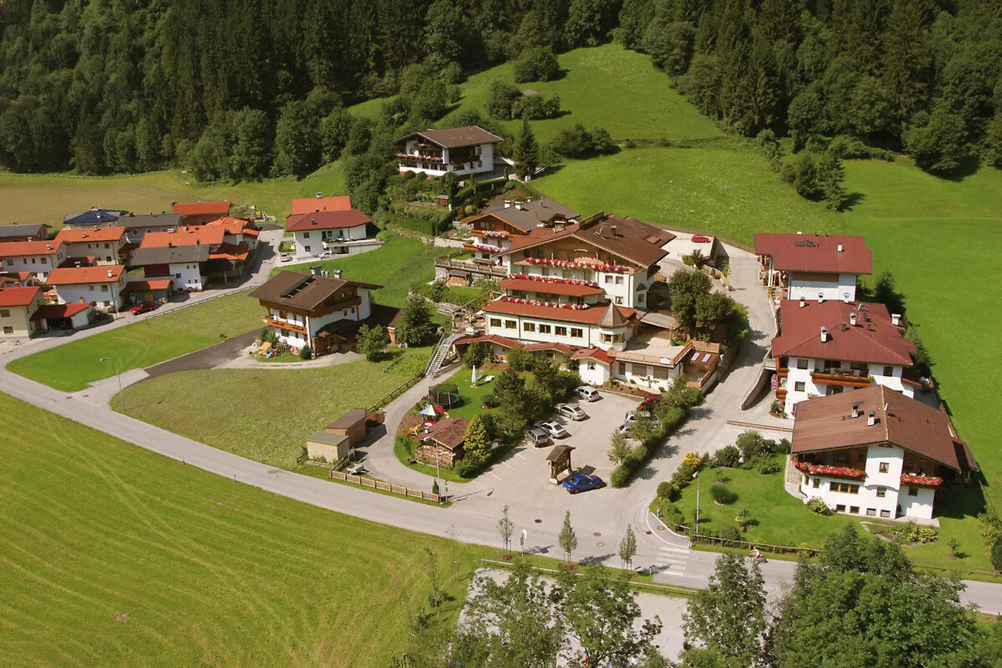 Kombinierte PKW-Reise Österreich Tirol & ital. Adria EXTERIOR