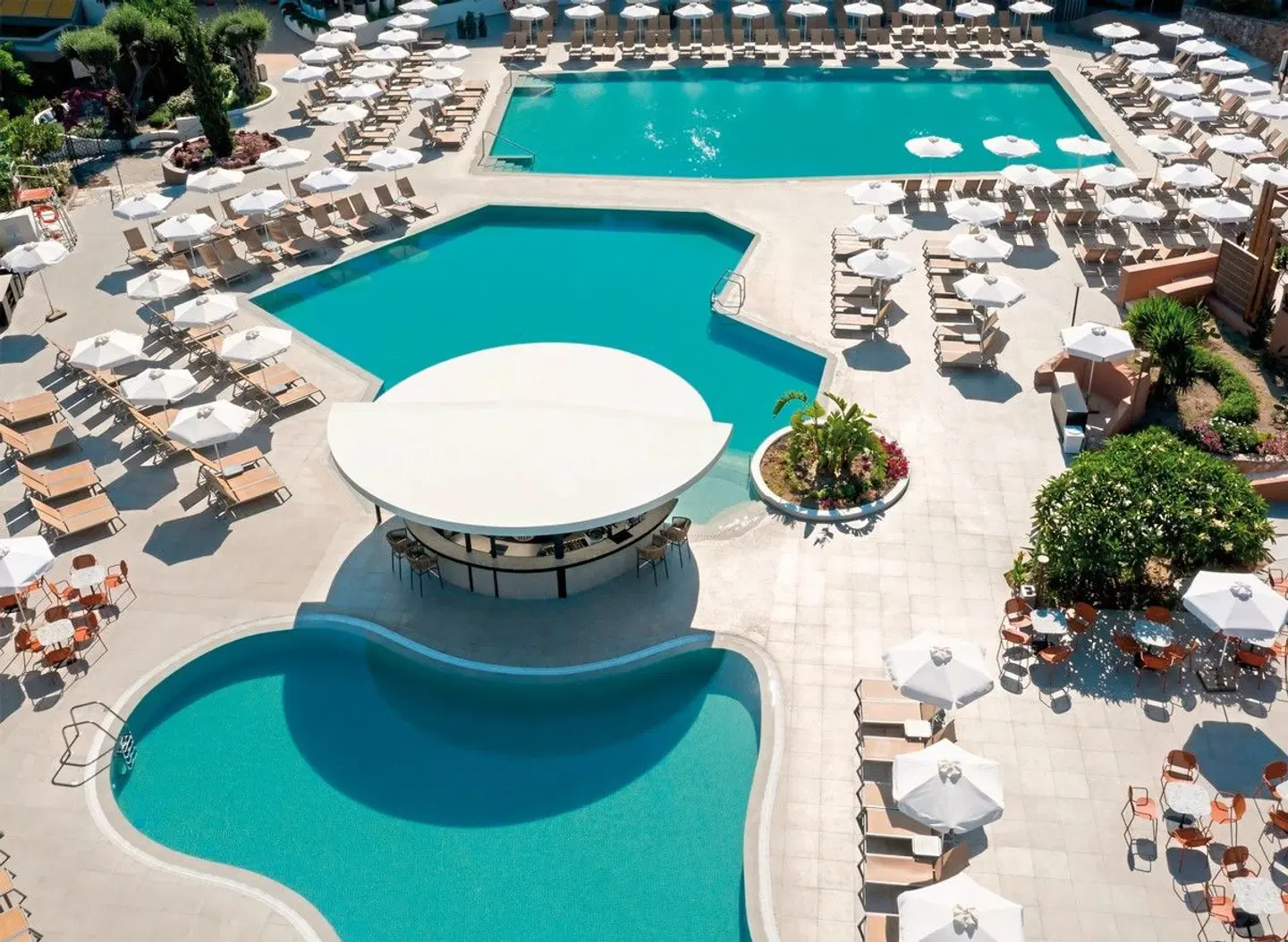 Olympic Palace OUTDOOR_POOL