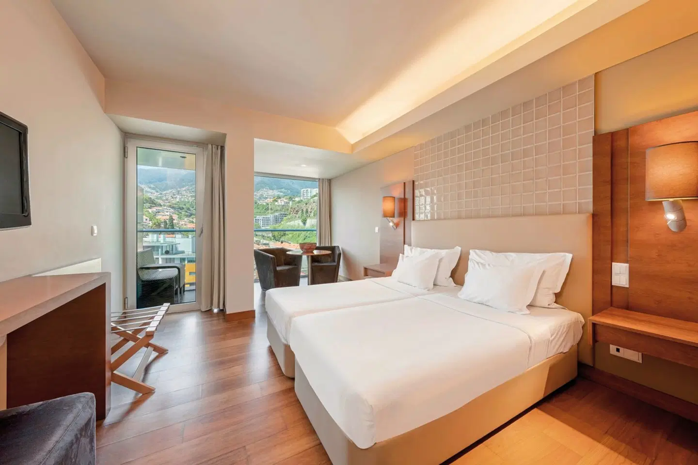 The Views Baía ROOM_EXAMPLE