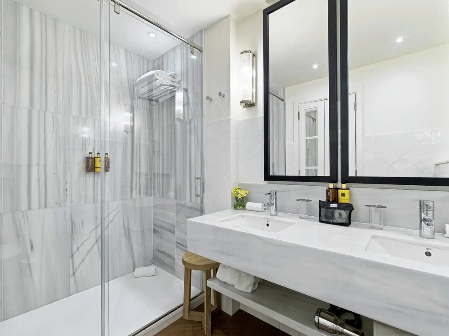 H10 Metropolitan Badezimmer