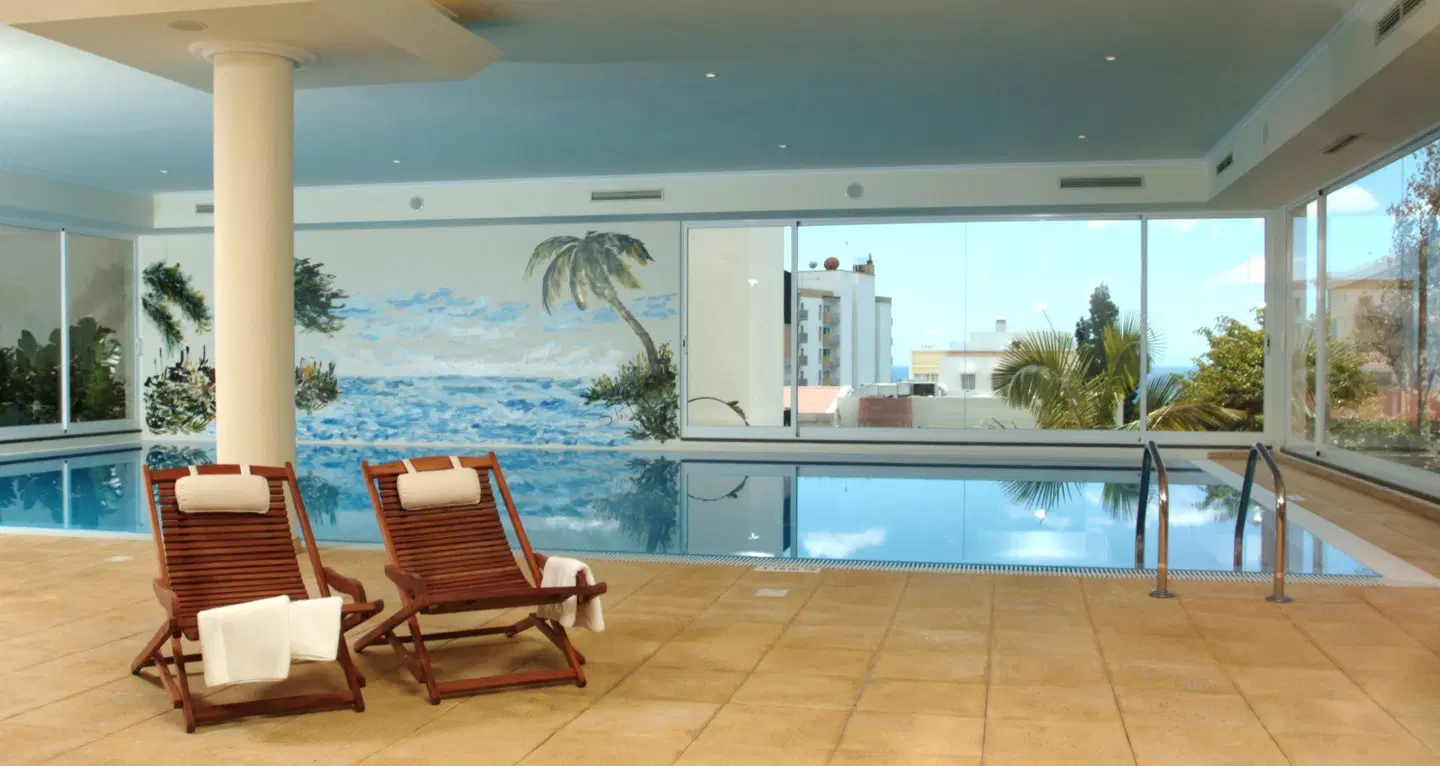 Dorisol Mimosa Hallenbad