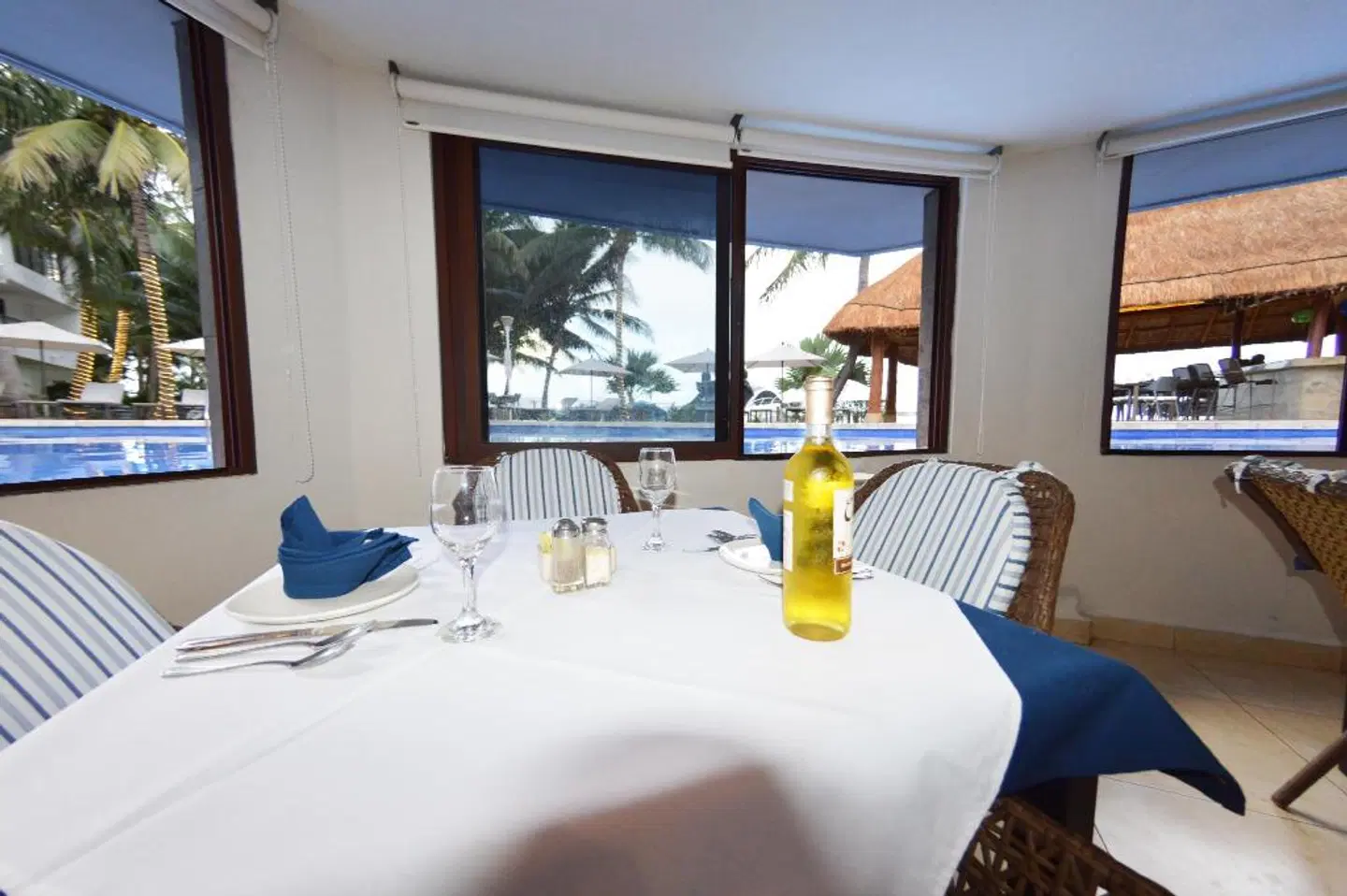 Sina Suites ROOM_EXAMPLE