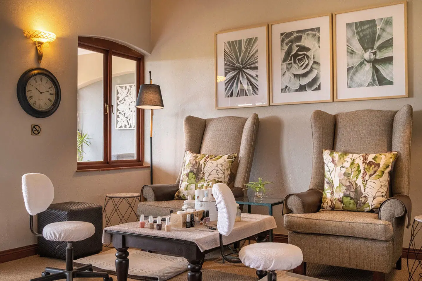 Oliver's Restaurant & Lodge LOUNGE_LOBBY