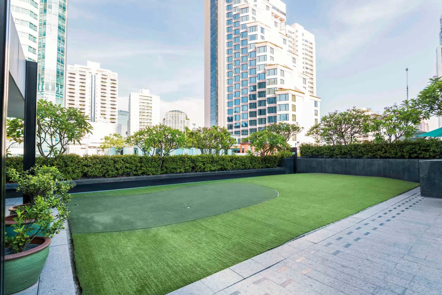 Maitria Hotel Sukhumvit 18 - A Chatrium Collection EXTERIOR