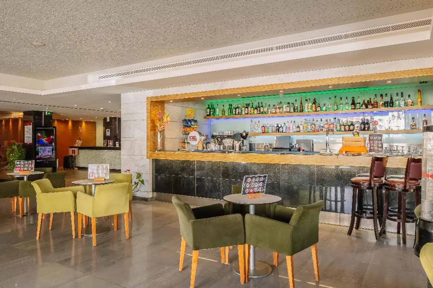 Muthu Clube Praia da Oura Bar