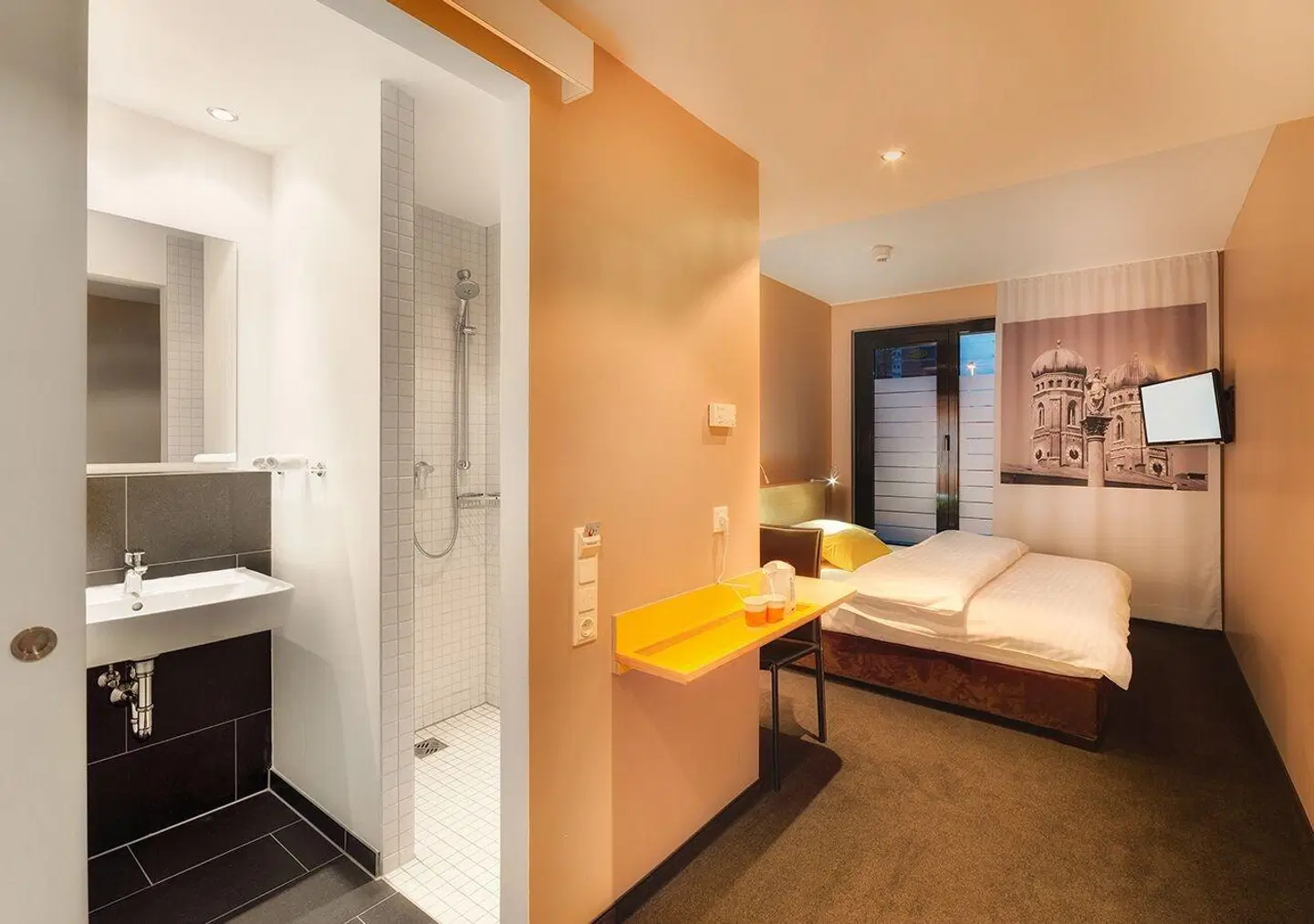 B&B Hotel München-Moosach ROOM_EXAMPLE