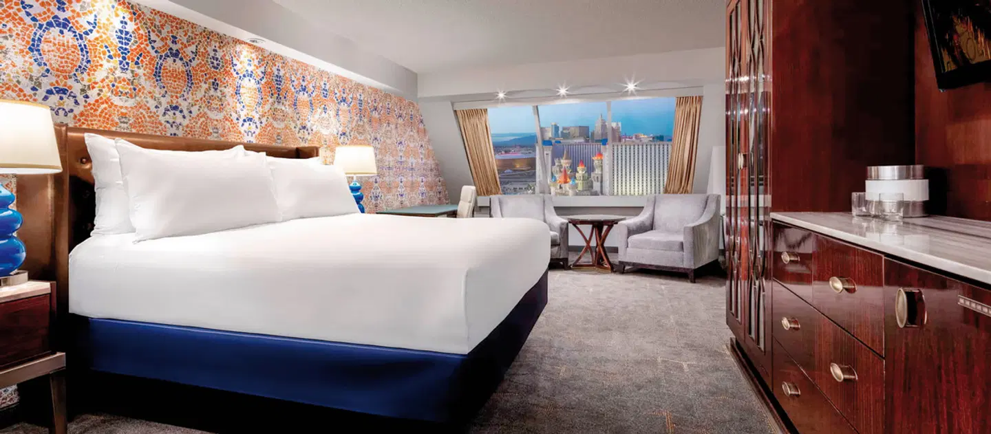 Luxor Las Vegas LOUNGE_LOBBY