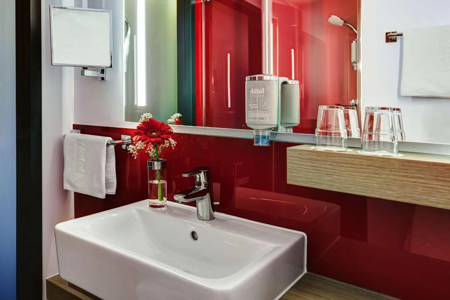 InterCityHotel Frankfurt Airport Badezimmer