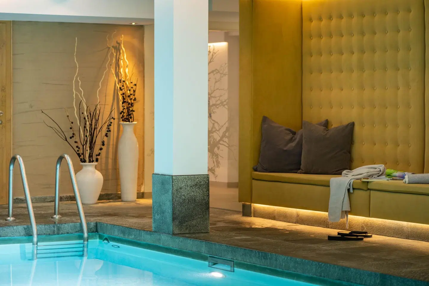 first mountain Hotel Montafon Hallenbad