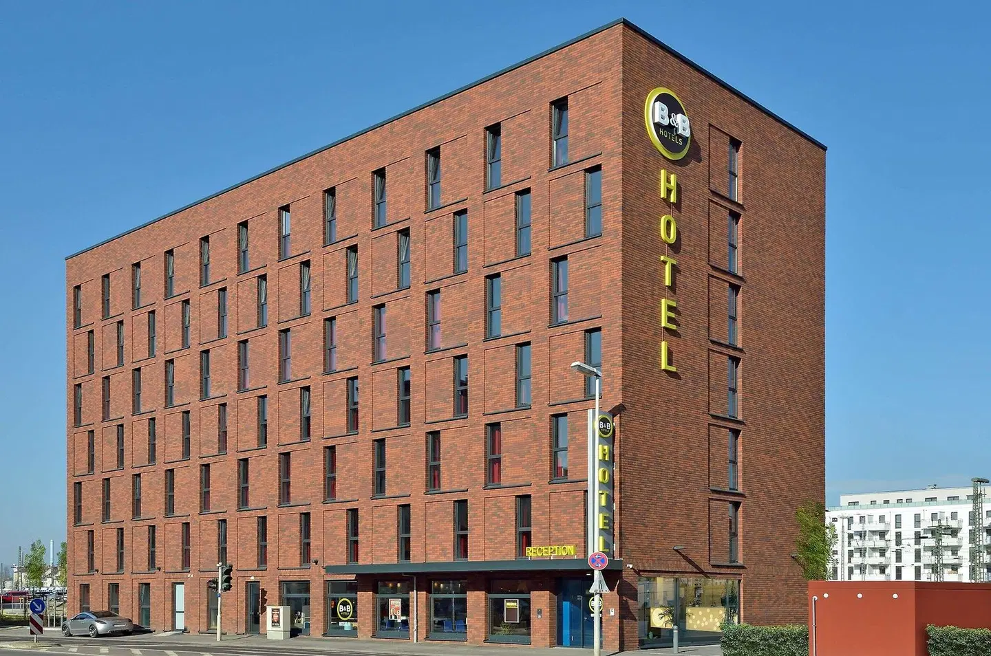 B&B Hotel Mainz-Hbf EXTERIOR