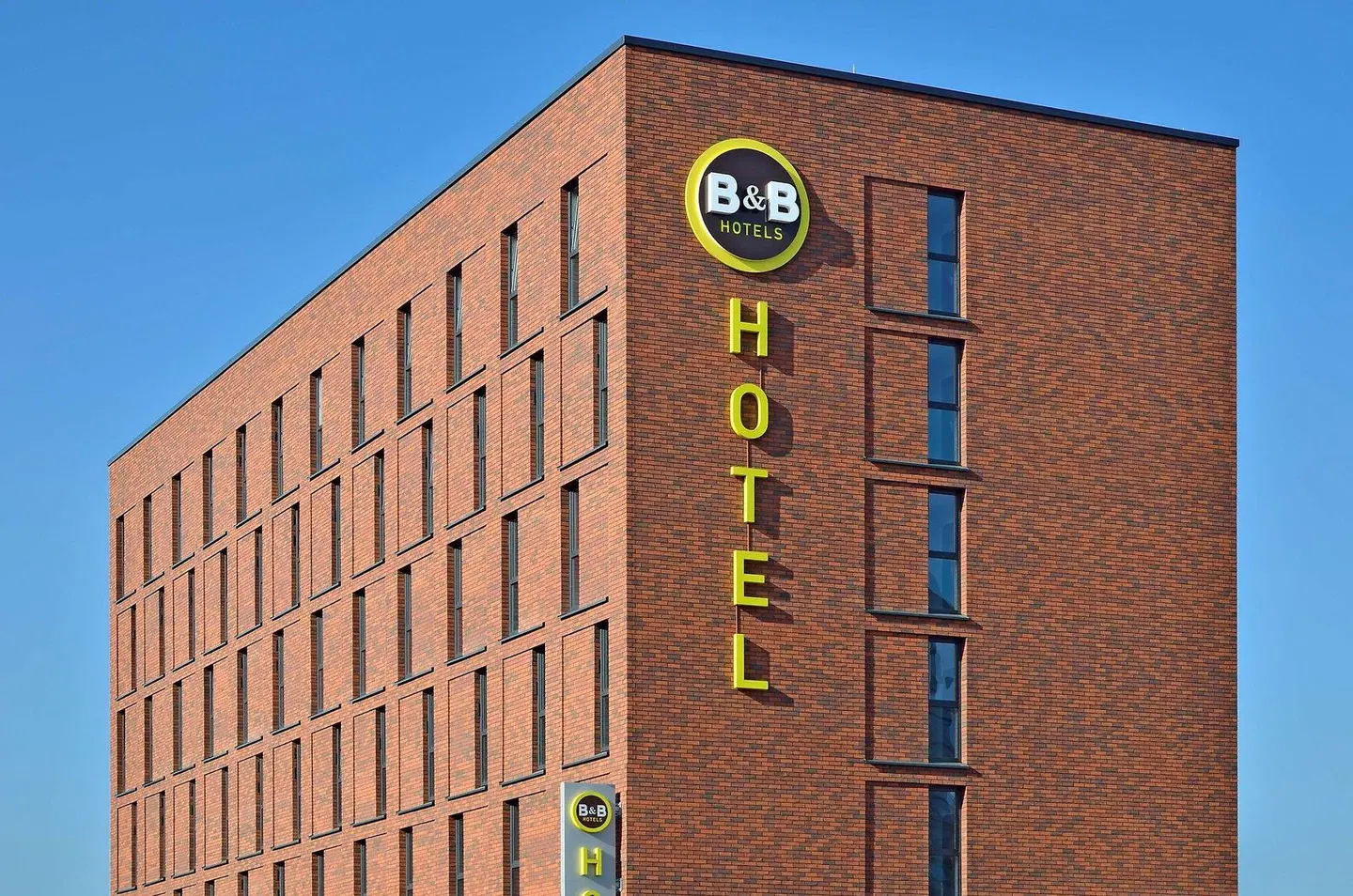 B&B Hotel Mainz-Hbf EXTERIOR