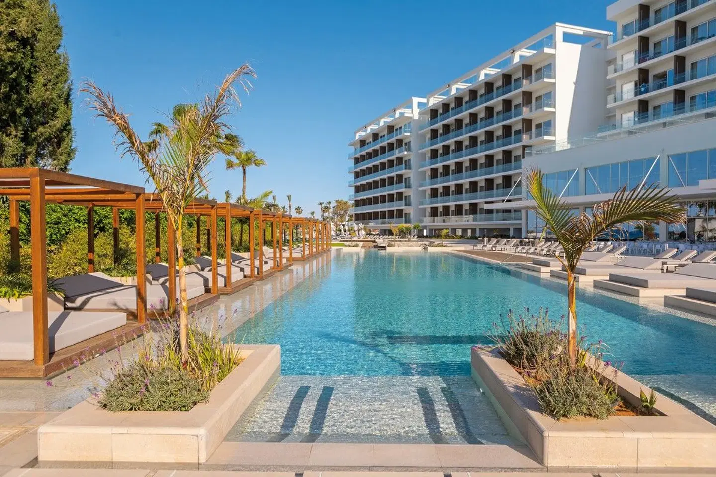 Chrysomare Beach Hotel and Resort OUTDOOR_POOL