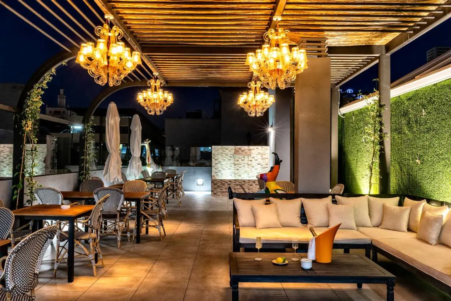 Mariposa Hotel Restaurant