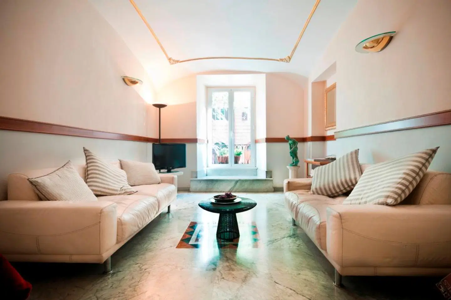 Priscilla ROOM_EXAMPLE