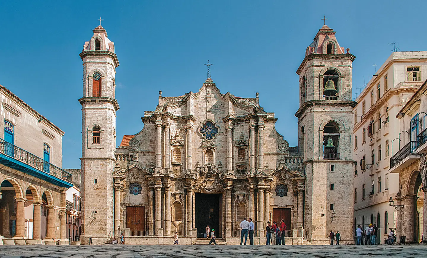 Oldtimer - back to the 50ies -   Zentral Kuba EXTERIOR