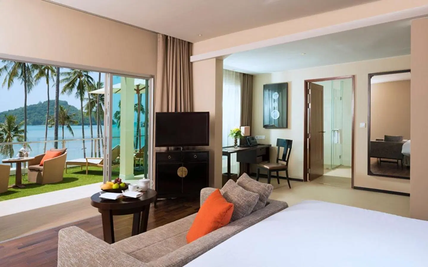 Crowne Plaza Panwa Beach Resort by IHG ROOM_EXAMPLE