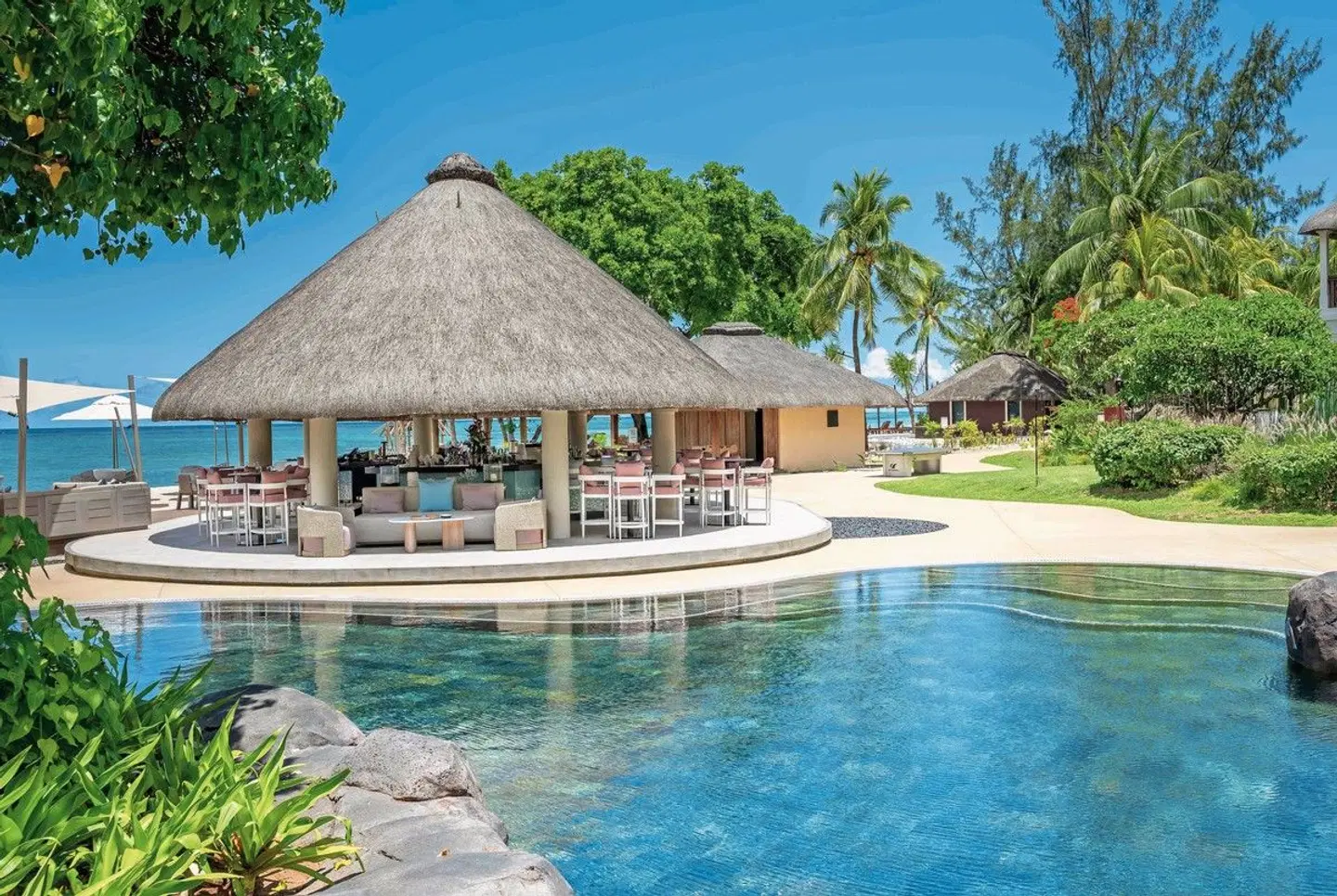 Hilton Mauritius Resort & Spa OUTDOOR_POOL