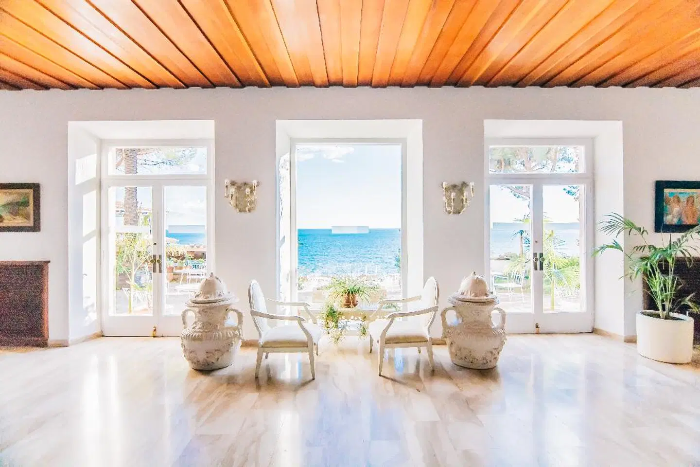 Hotel Roger De Flor By Seleqtta LOUNGE_LOBBY