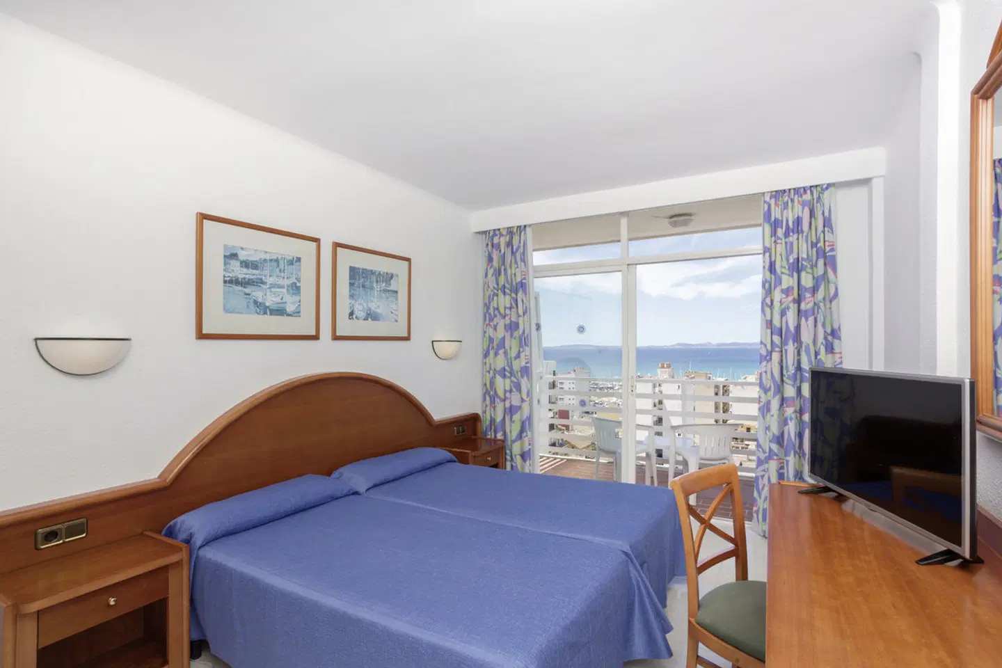 Tal Affiliated by FERGUS ROOM_EXAMPLE