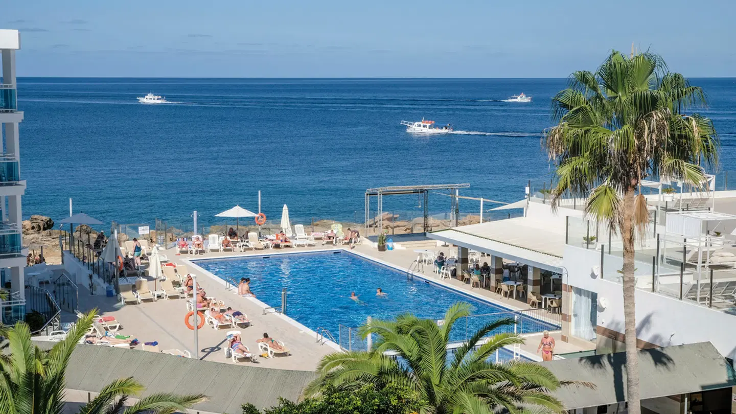 Nereida OUTDOOR_POOL