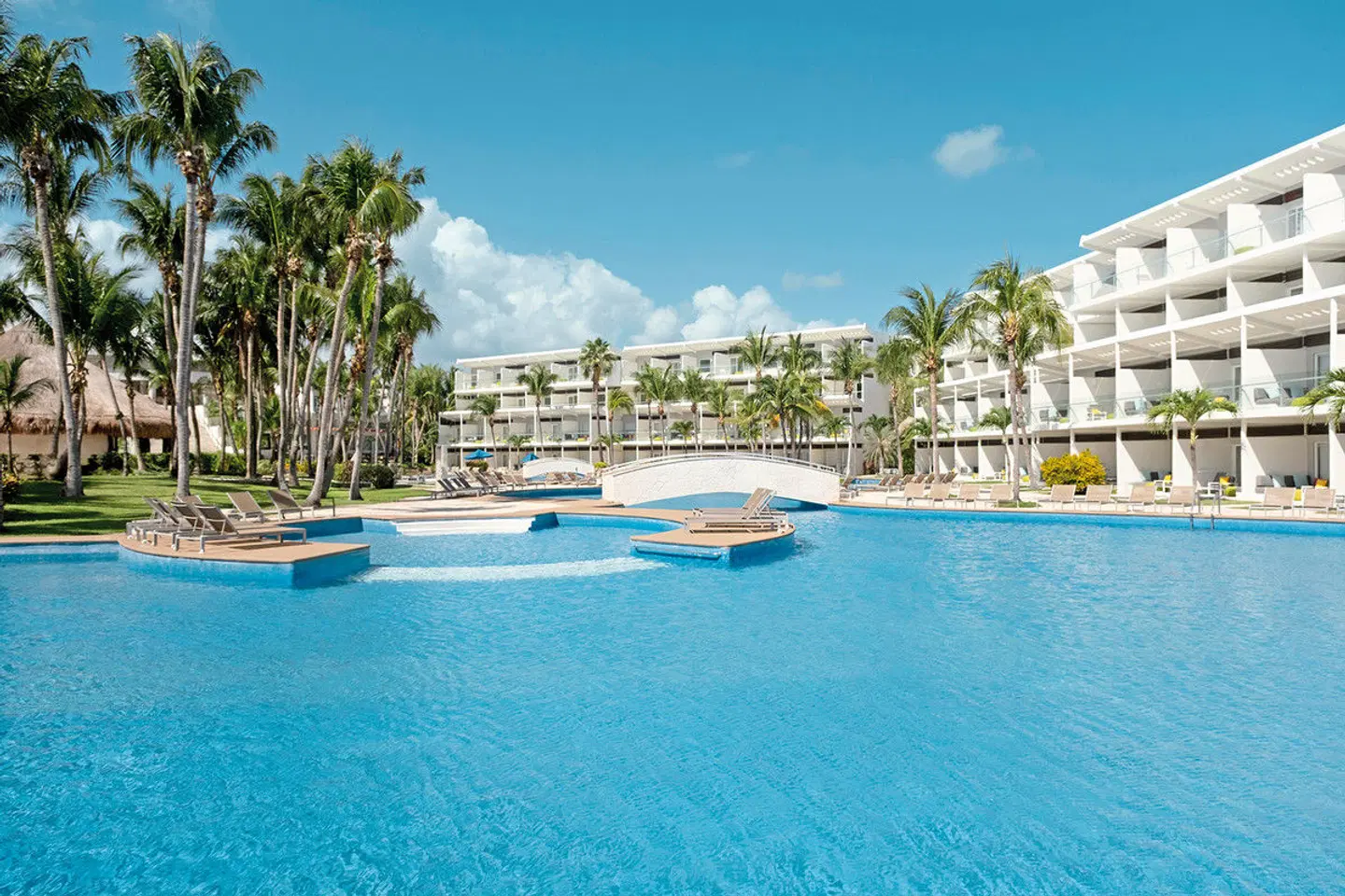Iberostar Selection Riviera Cancun OUTDOOR_POOL